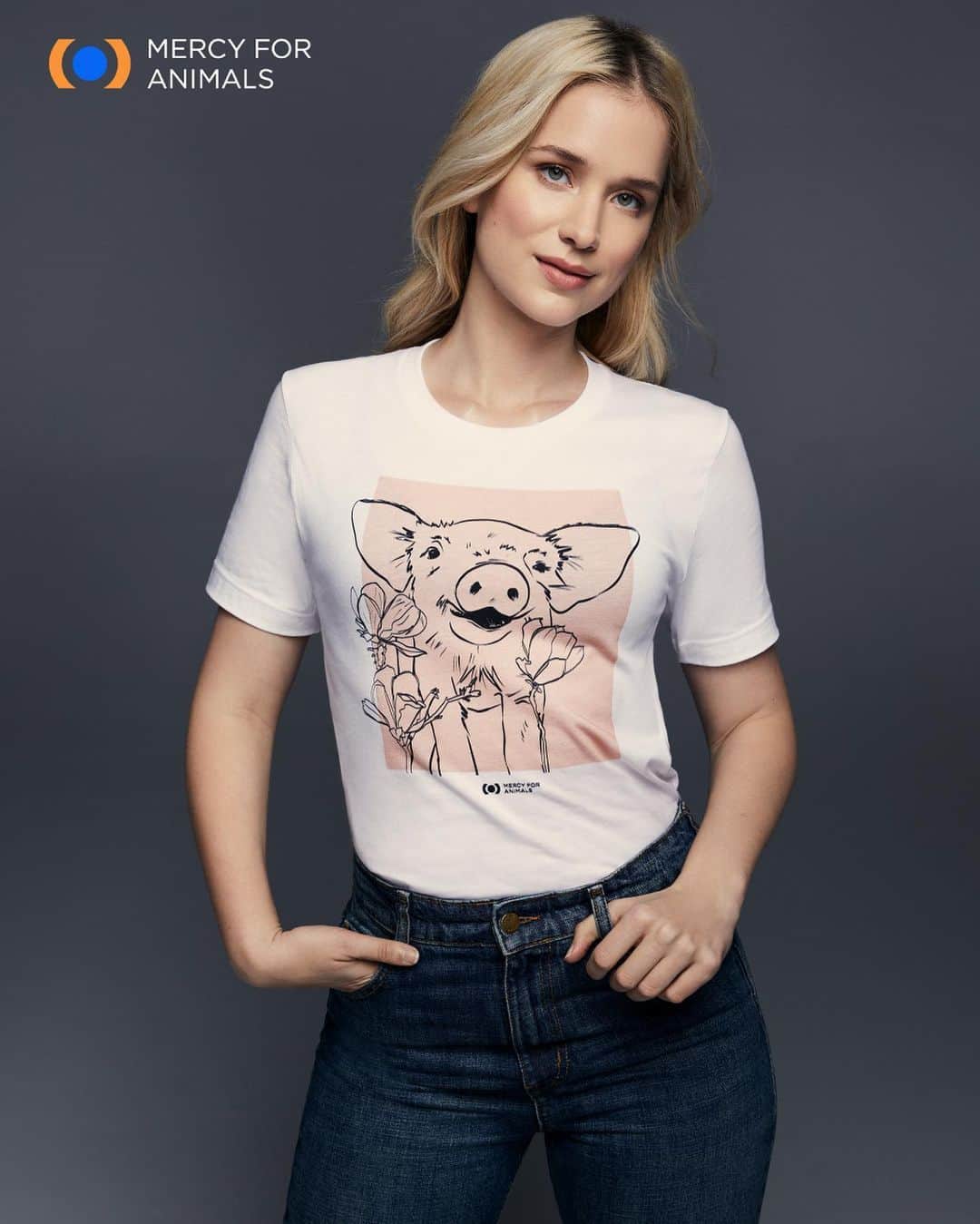 エリザベス・ライルのインスタグラム：「"I love animals, and I think a lot of people love animals, but we have a bit of a switch that has to be turned on..."  We were thrilled when compassionate actor @elizabethlail agreed to grace the pages of our upcoming issue of #CompassionateLivingMagazine shot by acclaimed photographer  @alexilubomirski. ✨ Watch our exclusive interview at the link in our bio.  Wardrobe by: @normakamali @delikaterayne @minkshoes  Makeup by: @christopherardoff Hair by: @kenna_hair_  Photographed at: @bathhousestudios  Produced by: @emilyjeanullrich  Special thanks to: 1st Photo Assistant: @maxbernetz 2nd Photo Assistant: @tommaltbiephoto Digital Tech: @diegobendezu  Photo Retoucher: @nadiaselander  #mercyforanimals #loveanimals #bethechange #veganlife #veganfashionweek」