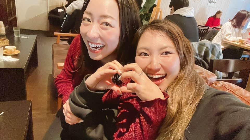 小林咲里奈さんのインスタグラム写真 - (小林咲里奈Instagram)「Merry Christmas 🎄  可愛いりかちゃんとランチ🍽できた🤍  りかちゃんから可愛いツリーまでもらっちゃって🎄  写真撮って、笑いまくった☺️ @ri_kako11 ありがと♥️」12月24日 17時35分 - sarina_kobayashi