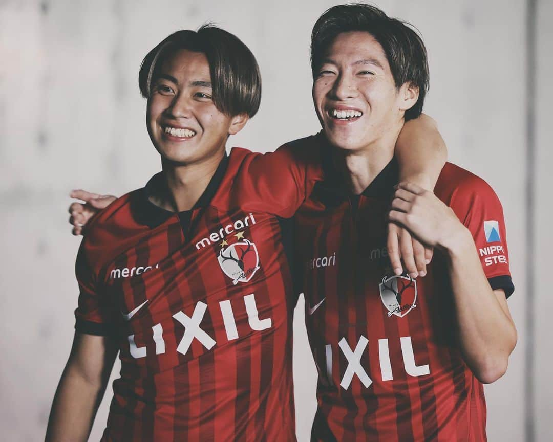 土居聖真さんのインスタグラム写真 - (土居聖真Instagram)「Kashima Antlers 2023 Official Game Kits  来年1月7日15時から予約開始です！ 皆さん2023シーズンもよろしくお願いします！ @kashima.antlers   #2023シーズンユニフォーム #新ユニフォーム #鹿島アントラーズ」12月24日 17時38分 - doi.shoma_official