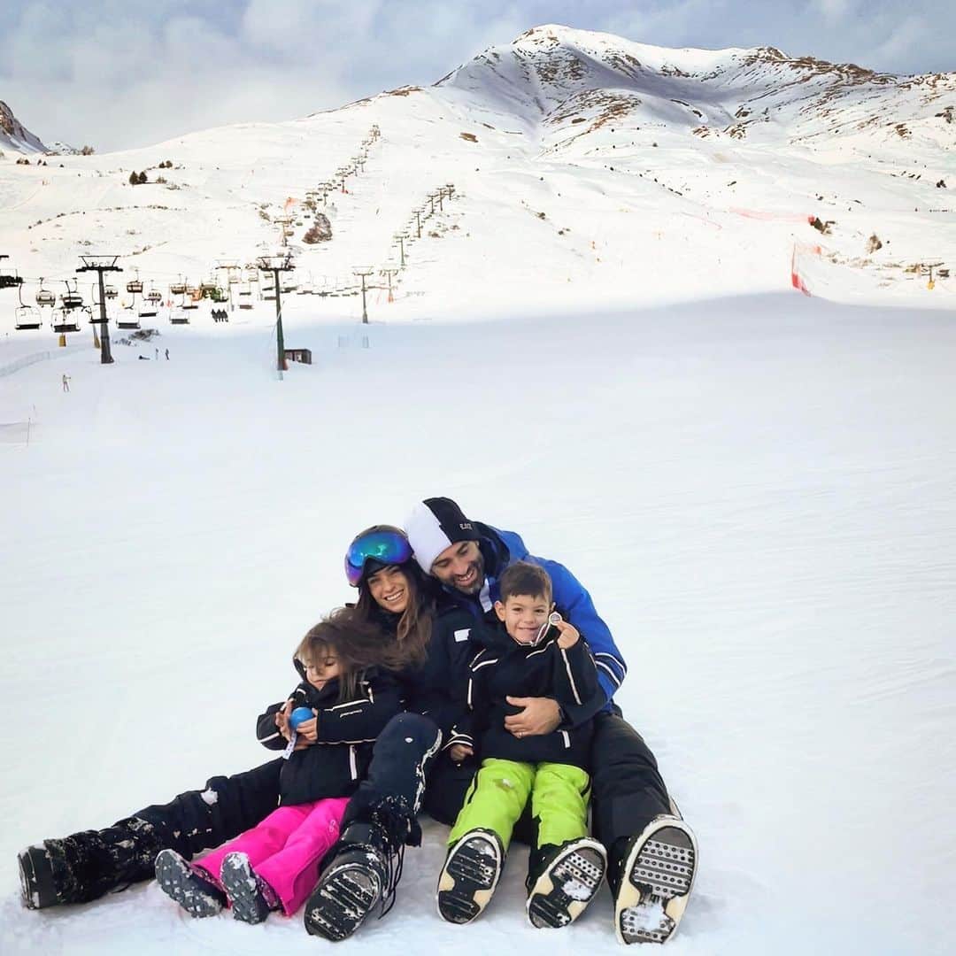 ダヴィデ・ブリーヴィオのインスタグラム：「Mountain Lovers (Finally) 🏔️❄️💙」