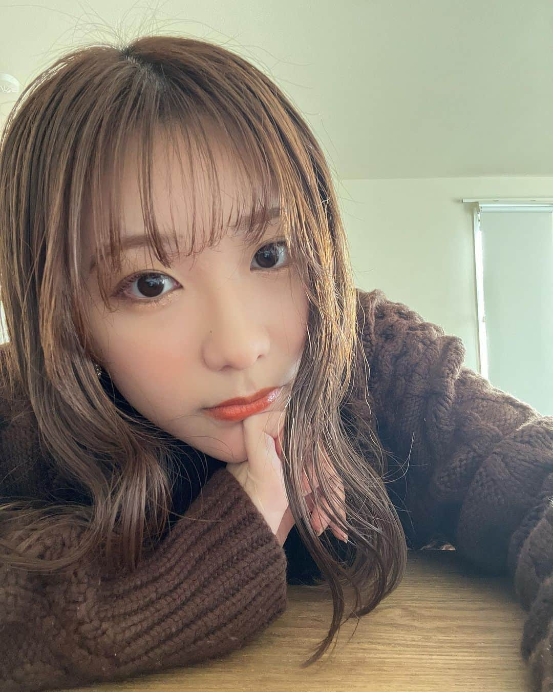 藤原万由子さんのインスタグラム写真 - (藤原万由子Instagram)「. . 旦那さんからもらったコロナで苦しんでます。 . . 最近風邪より楽な人多いって聞いてたけど全然しんどい。 旦那さんは味覚までなくなりました😭 . . とんだクリスマスに年末年始、、 早く健康になりたい、、、 (写真は元気な頃です) . .」12月24日 10時31分 - mayuko_fujiwara