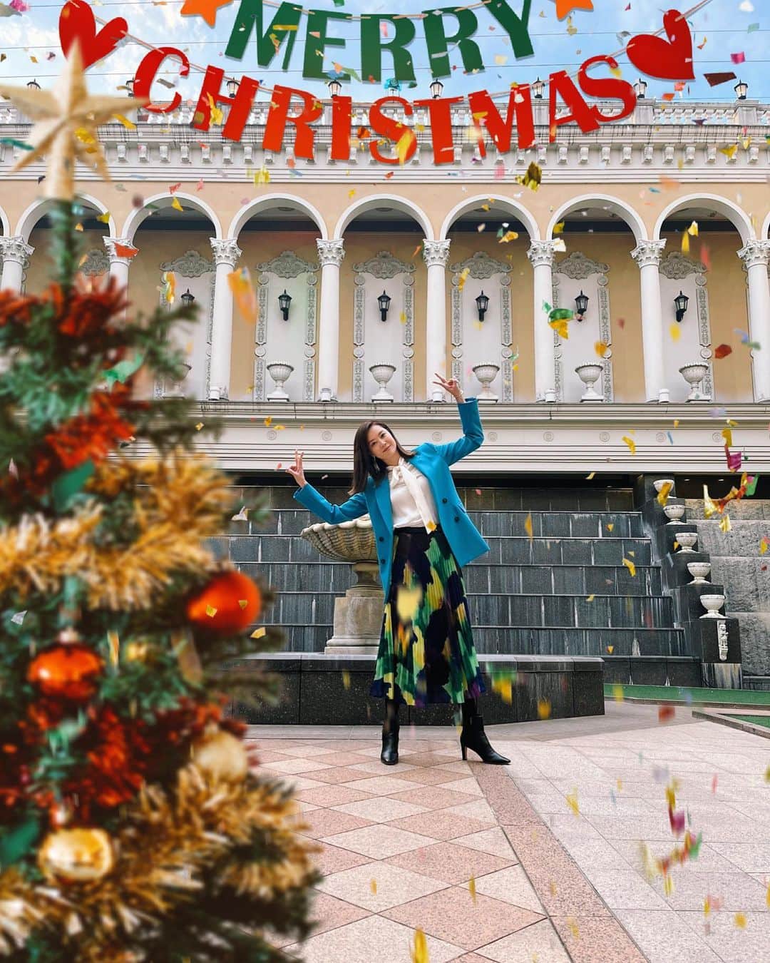 観月ありささんのインスタグラム写真 - (観月ありさInstagram)「merry Christmas🎄🎄🎄  最高に素敵で楽しいクリスマスを お過ごし下さい✨✨✨✨  #merryChristmas #merrychristmaseve  #メリークリスマス  #メリークリスマスイブ  #2022」12月24日 14時26分 - alisa_mizuki