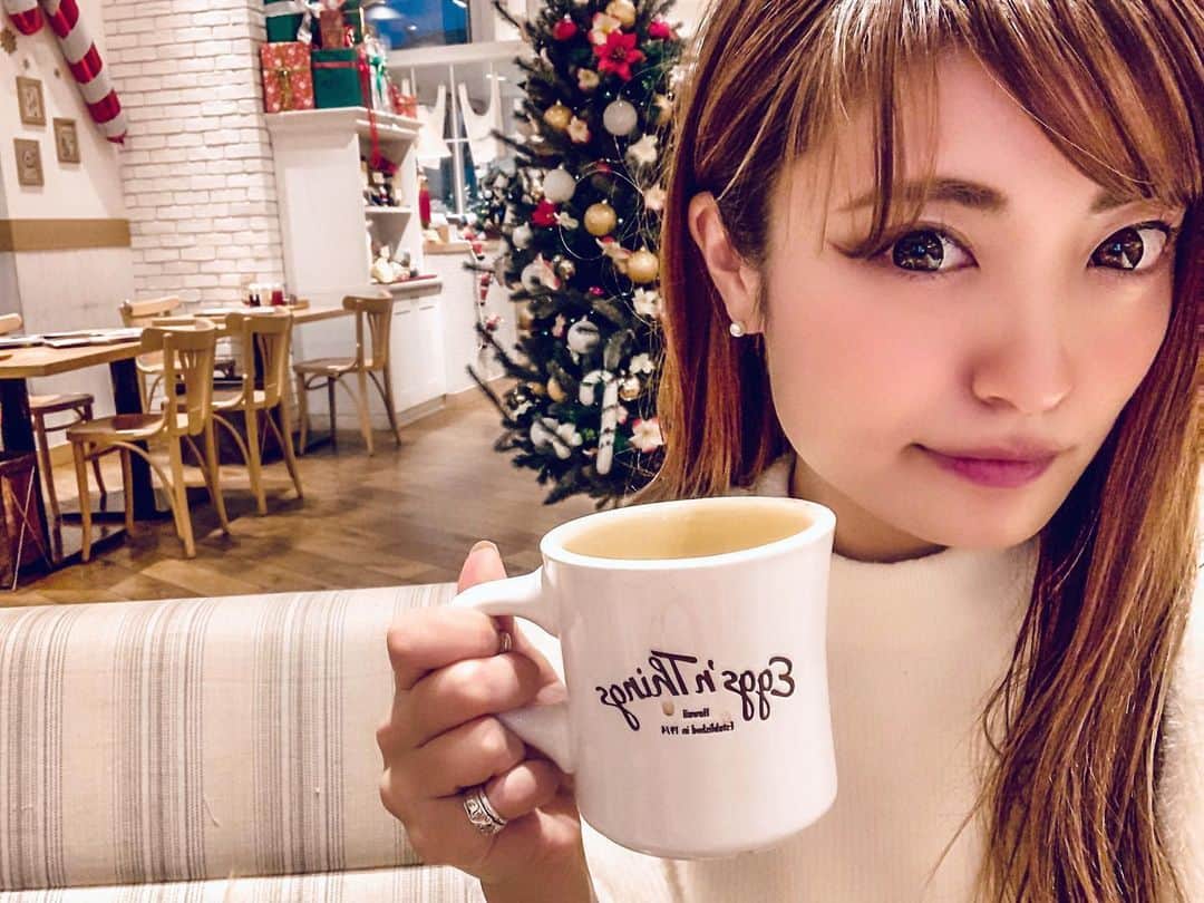 𝙴𝚁𝙸𝙲𝙰𝙽のインスタグラム：「. 🎠𓈒𓂂𓏸𓈒  𝙼𝚎𝚛𝚛𝚢 𝙲𝚑𝚛𝚒𝚜𝚝𝚖𝚊𝚜𓍄𓂃𓈒* 素敵なchristmasを……🎄.*  🎄.*🦌🛷🎅🏻´-⛄️🌟❄️☃️  ． #❤️#🎄#happyholidays #happy#love #cafe #instagood#instalike#genic_mag#tokyo  #japan#canadagoose#fashion  #東京#クリスマス#デート #クリスマスマーケット #デジイチ #ビジョビ#タビジョ#フォトジェニック #インフルエンサー @b_b_j.j @b.j__b.j」