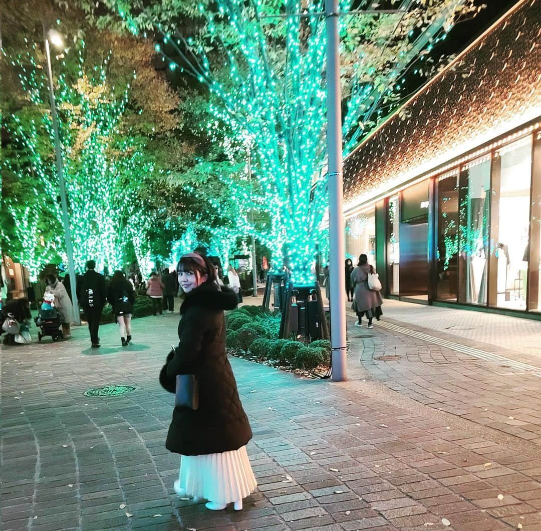 茜結のインスタグラム：「Merry Xmas  #クリスマスイルミネーション #クリスマスイブ #ぼっちクリスマス」