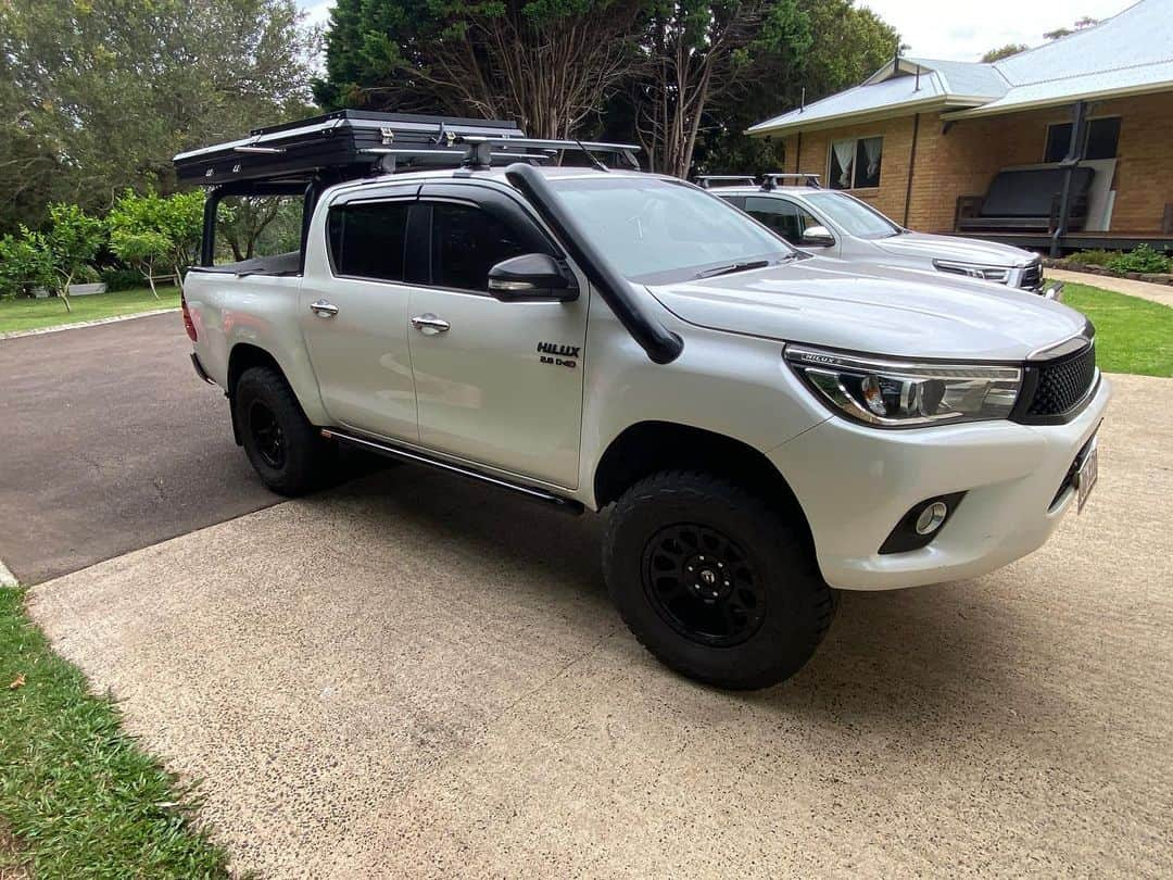 ジェイク・パッカードのインスタグラム：「This will be home for the next 3 weeks big journey up North @hiluxownersclub @hipcampau @n80saustralia」