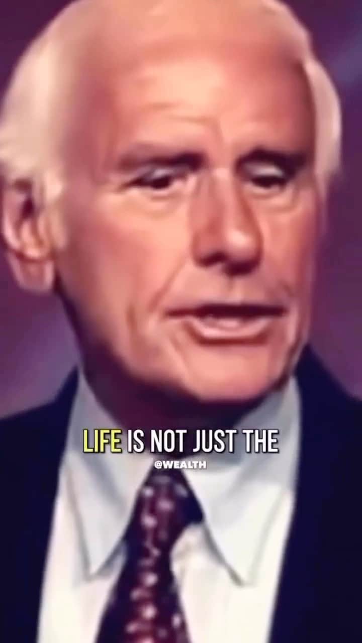 スネジャナ・オノプカのインスタグラム：「It’s never too late too change your life!!!! This year was the worst  in my life!!!! But you know what , this year changed me and Im sure im a better person right now!!!! Sometimes God gives us tests so that we change and finally understand what we must to change in ourselves , I was so mad and sad , but now I can only say thank u 🙏🏻 Merry Christmas 🎄 everyone 🎊🎊🎊🎊🎊」