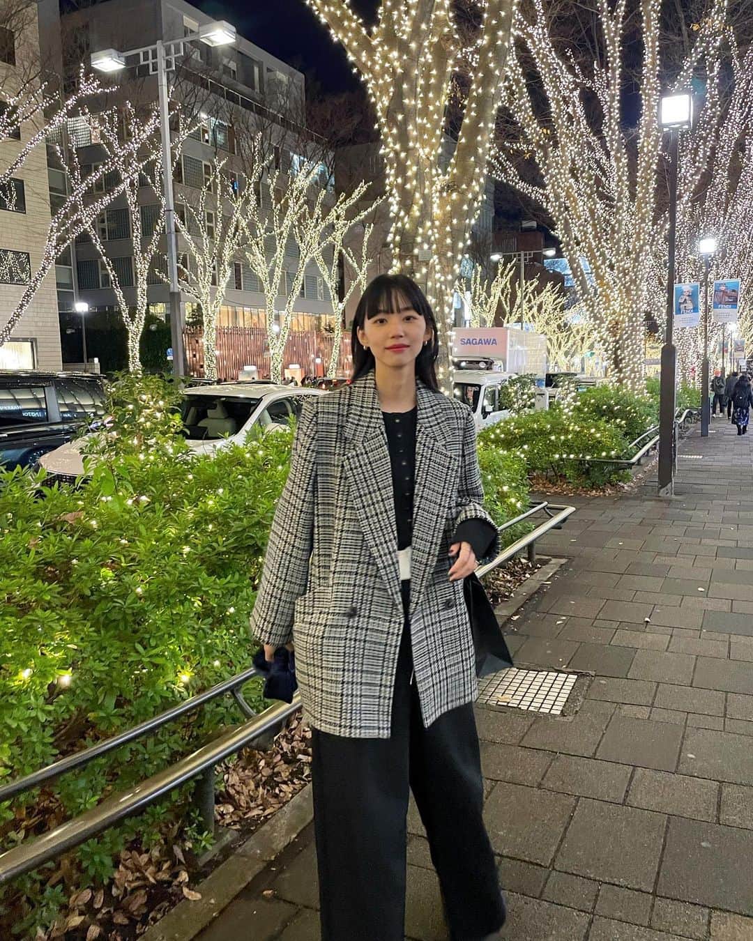 Shiho Sasakiのインスタグラム：「🎄💫💭  みなさま素敵なクリスマスを〜！  #私服 #xmas」