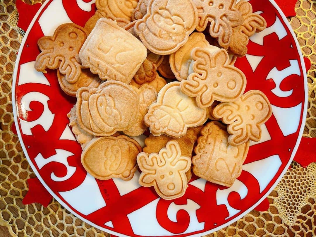 のインスタグラム：「🎅🏻🎄🍪  Merry Xmas eve🎅🏻 @kinamitopan が作ってくれた クリスマスクッキー♡  可愛い上にほんとに美味しかった☺︎ 持って帰ってこればよかったぁー ↑ 持って帰っていいとは言われてない🤪  皆様、素敵なクリスマスを🎄✨  #🎄 #merrychristmas #2022」