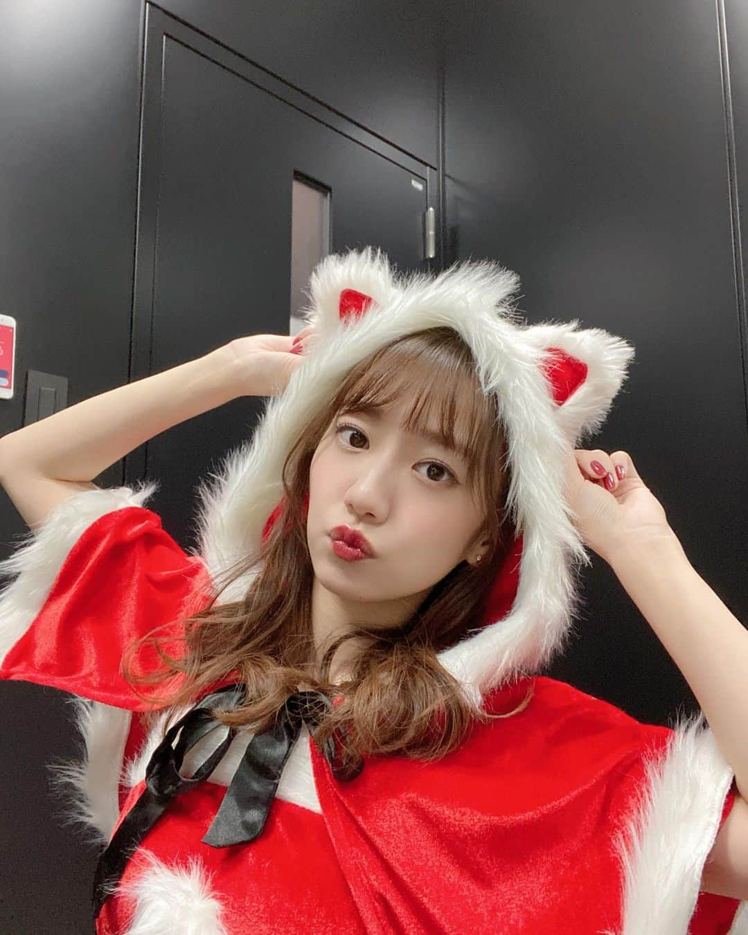 関根優那さんのインスタグラム写真 - (関根優那Instagram)「🎄🤶🎂 ⁡ ⁡ 素敵なクリスマスをっ！！！！！ 猫サンタより  #merrychristmas #🎄」12月24日 21時59分 - yuuna__sekine