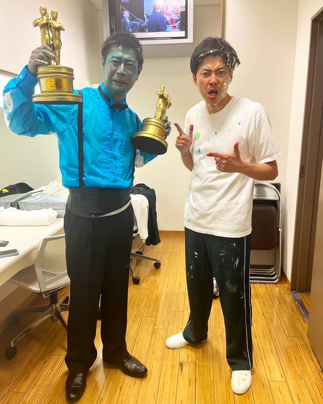 西村真二のインスタグラム：「* 福男でも準優勝なんかい #お笑いアカデミー賞」