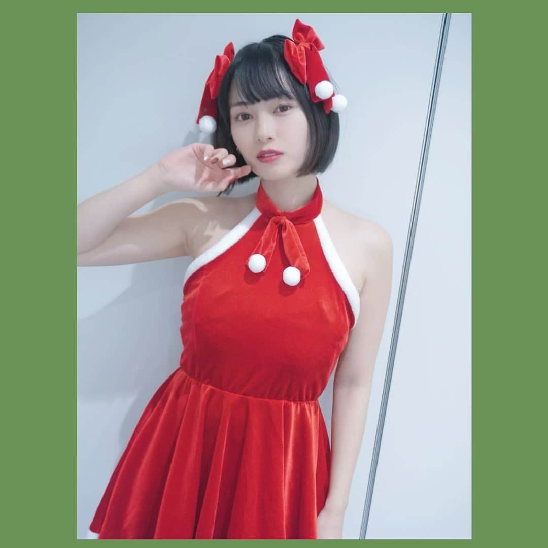 のインスタグラム：「クリスマス〜🎄 楽しんでいます！✨  皆さんはどうですか！  #滝口ひかり #takiguchihikari #wyenra #ゑんら #クリスマス #コスプレ #サンタコス」