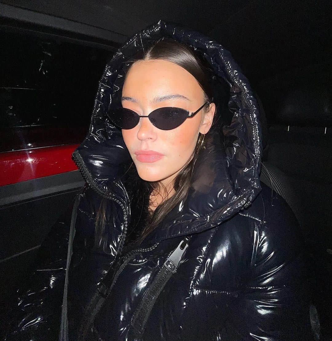 Eva Adamsのインスタグラム：「let’s ride」
