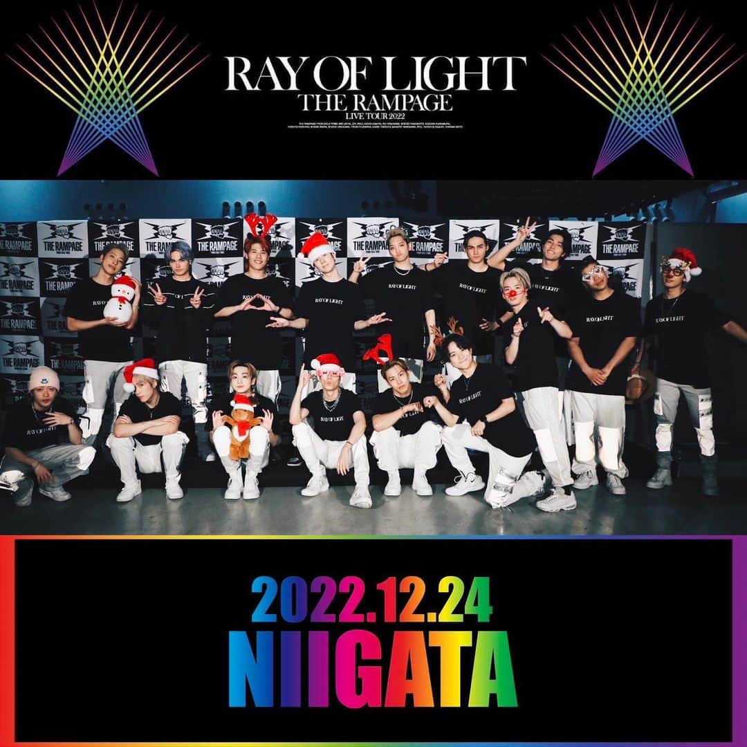 THE RAMPAGE from EXILE TRIBEさんのインスタグラム写真 - (THE RAMPAGE from EXILE TRIBEInstagram)「THE RAMPAGE LIVE TOUR 2022''RAY OF LIGHT"新潟公演🌈🌈🌈 お越し頂きました皆様、お足元が悪い中にも関わらず本当にありがとうございました🙇‍♂️  クリスマスイブということで、今日限定の曲もパフォーマンスさせて頂いたり🤤 最高の思い出をつくることが出来て幸せでした✨  素敵なクリスマスを🎅🎄🎁」12月24日 23時05分 - the_rampage_official