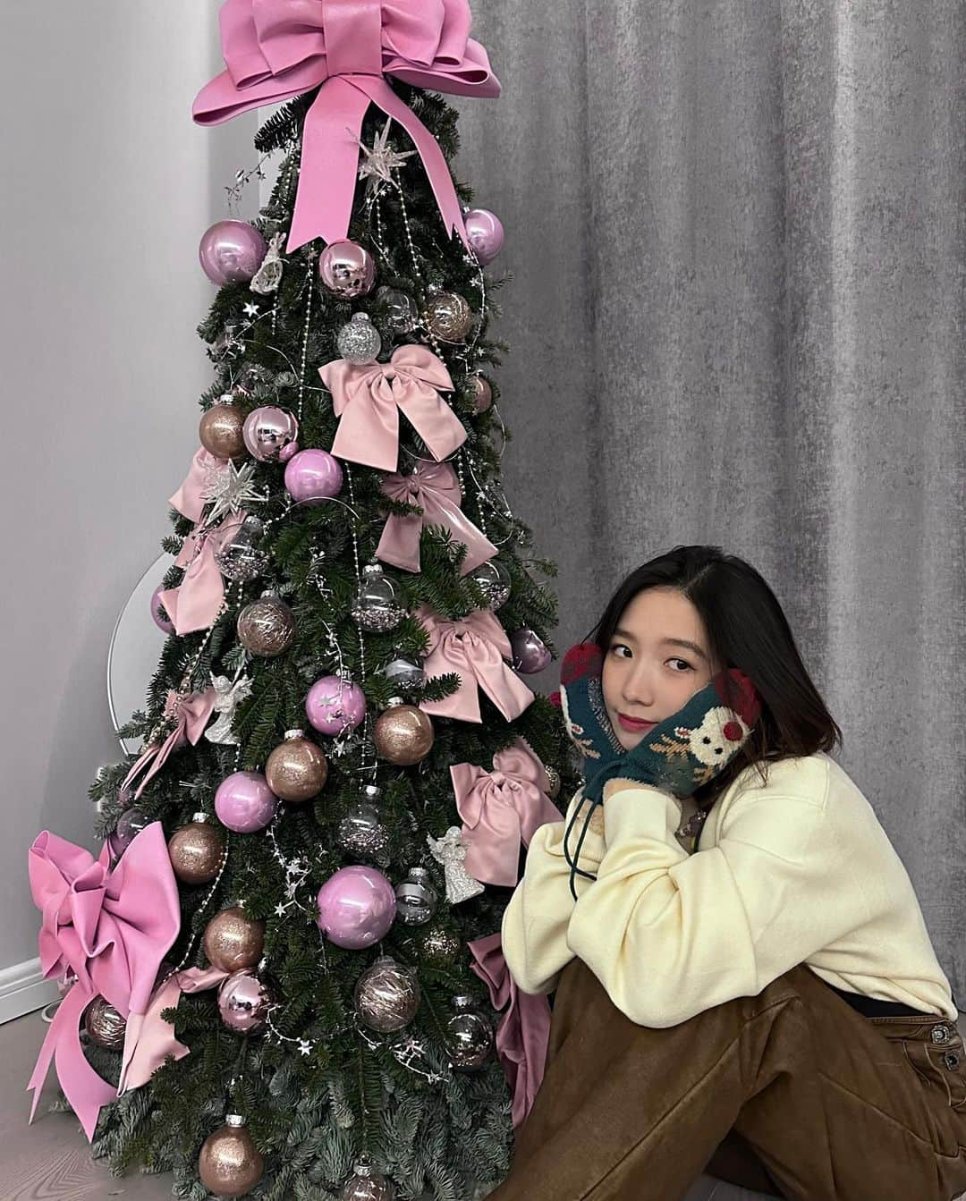 美岐さんのインスタグラム写真 - (美岐Instagram)「🎄🎀✨」12月24日 23時49分 - m.meiqi7