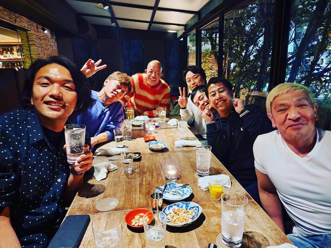 のインスタグラム：「メリークリスマス❤️ ドリーム東西観てね❤️」