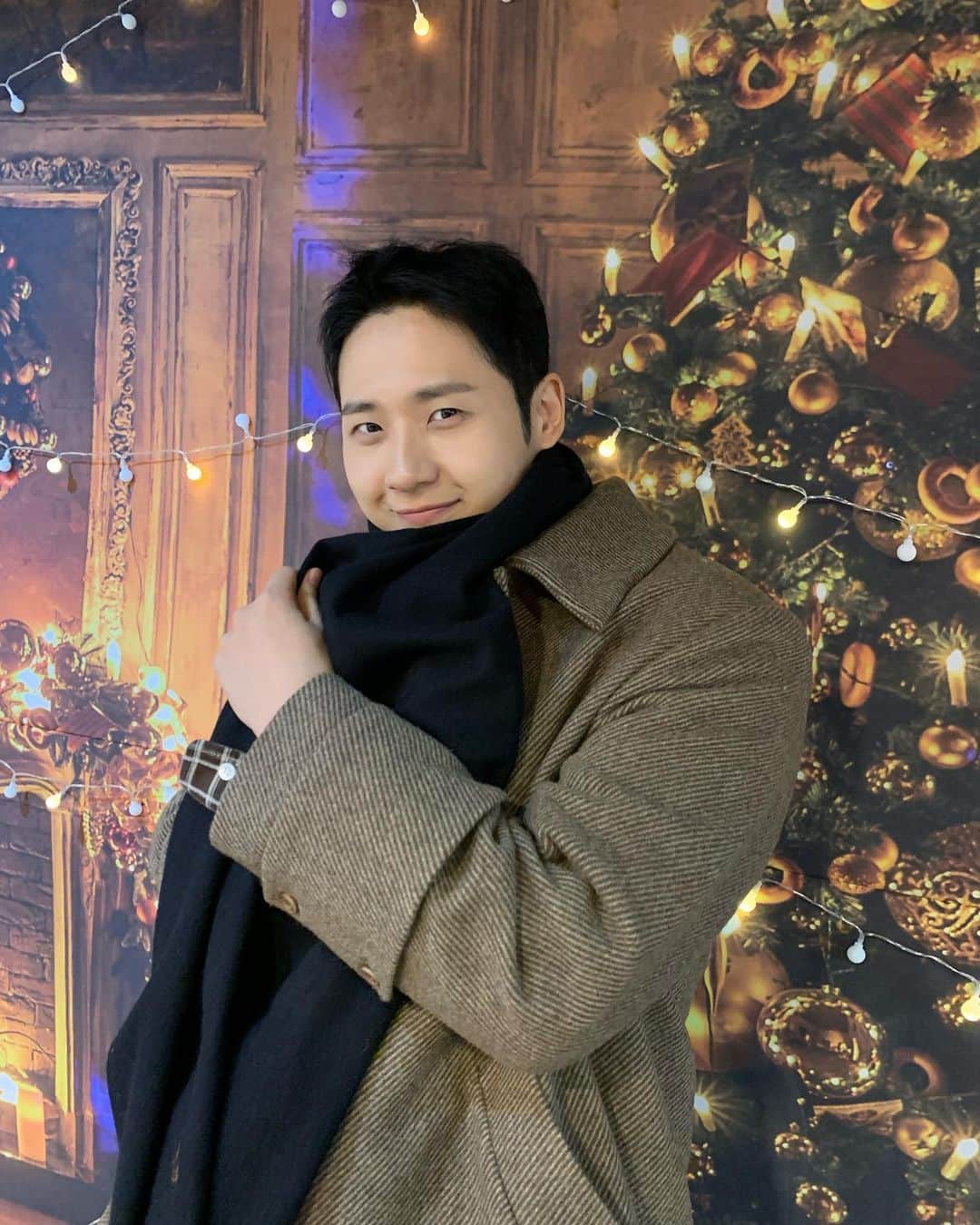 シヌ のインスタグラム：「메리 크리스마스🎄❤️」