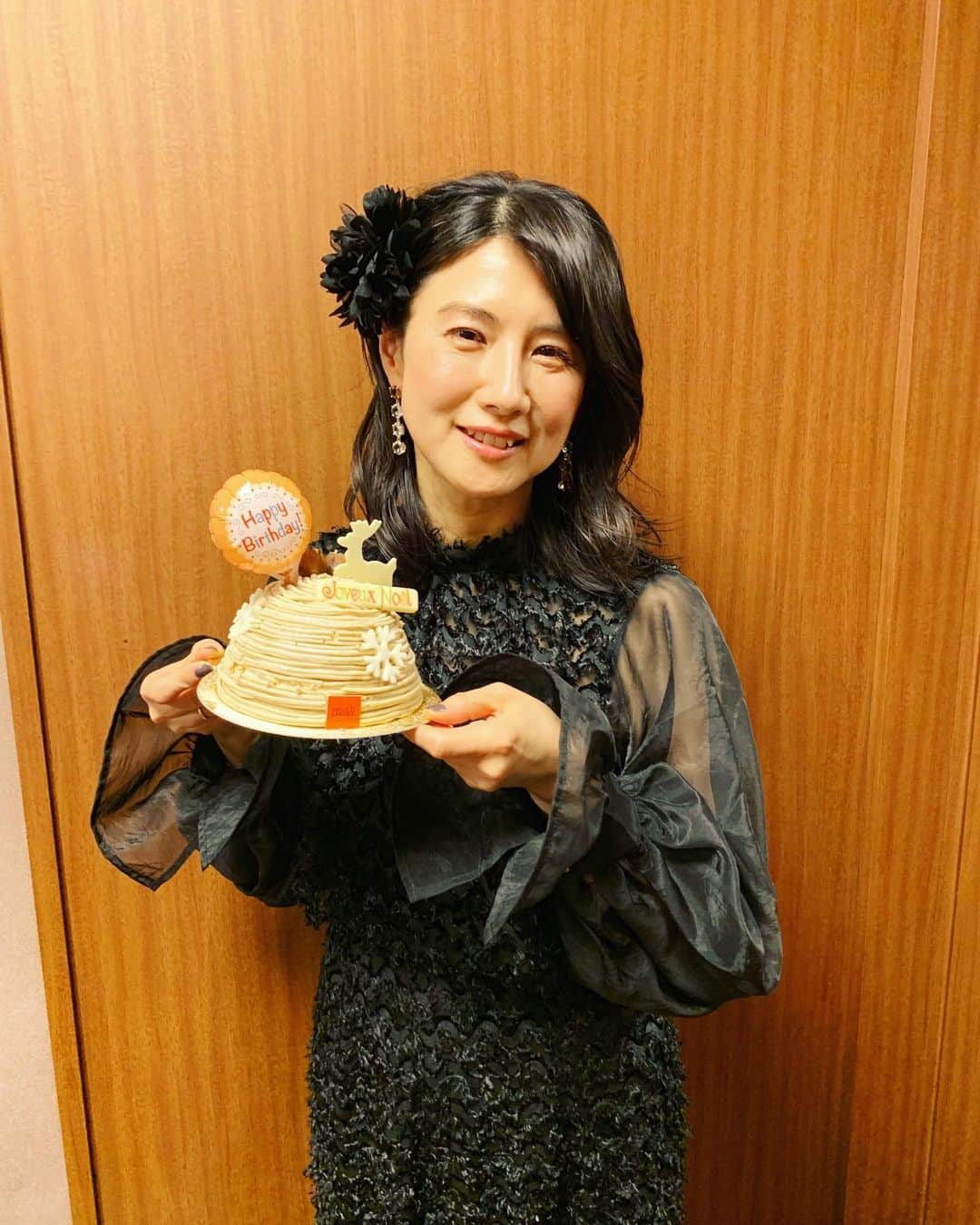 中江有里のインスタグラム：「昨日いただいたケーキ🎂 美味しかった！」