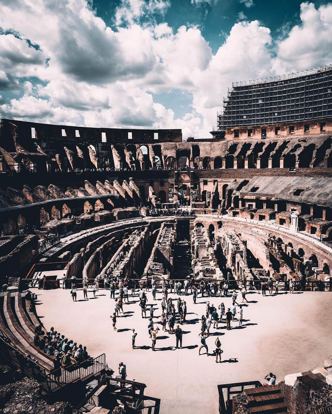 YUYAのインスタグラム：「・ 📍- Rome (Italy)  . #ローマ#Rome#イタリア#Italy#nikoncreators#trip#nikon#light_nikon#lightroom#photoshop#adobe#gooverseas#travel#traveling#travel #aroundtheworld#madewithlightroom」