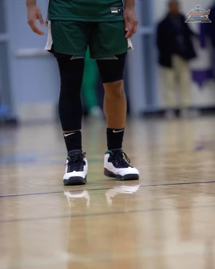 ネイト・ロビンソンのインスタグラム：「Love you son @meezy2fast keep being humble with the defense of mindset looks good on you #meezy2fast 1st u killed it on the field states best player of u ask me now ur on the court & easily the best PG in the state show how it’s done son」