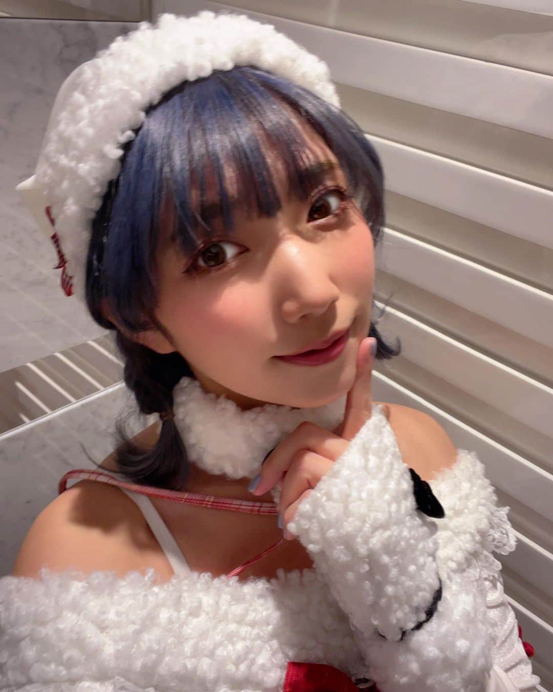 霜月めあのインスタグラム：「メリークリスマス🎄🫶 . . . #霜月めあ #めあめあ #model #sexy #selfie #animegirl #셀카 #셀스타그램 #패션스타그램 #데일리 #asiangirl #cosplay #좋아　#instalove #follow #like #tokyo #ootd #style #photo #sexybody #love #맞팔 #tagsforlikes  #Japanesegirl #photooftheday #igers #instadaily #グラビア #日系穿搭」