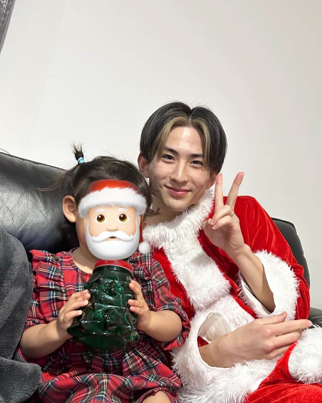 前田俊さんのインスタグラム写真 - (前田俊Instagram)「Merry Christmas🎅🏻 家族みんなで楽しいクリスマス過ごせました✨」12月25日 21時58分 - maeda__shun