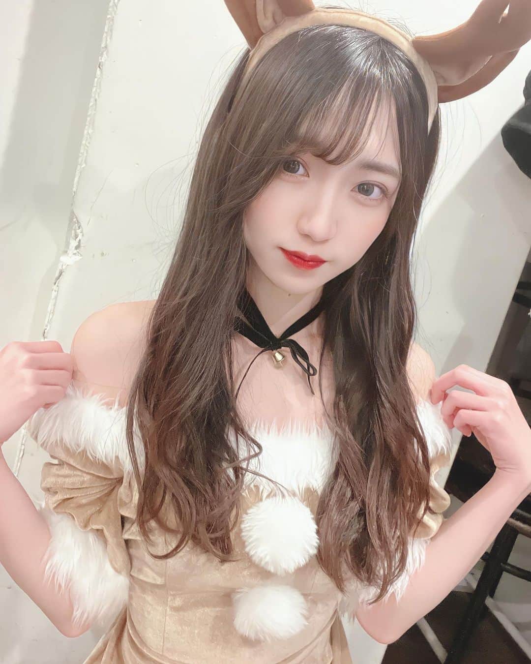 るいのインスタグラム：「. . . キミに出逢えたことがクリスマスプレゼントなんだよ . .  #アイドル #地下アイドル #自撮り #自撮り女子 #いいね返し #いいね #フォロー #撮影会 #お洒落さんと繋がりたい #可愛い #かわいい #美男美女と繋がりたい #アニメ好きな人と繋がりたい #ロングヘア #ヘアアレンジ  #love #followme #likesforlike #like4likes #followfollowfollow #f4f  #ポケモン好きと繋がりたい #黒髪 #黒髪ロング #トナカイ #コスプレ #クリスマスイブ #クリスマス」