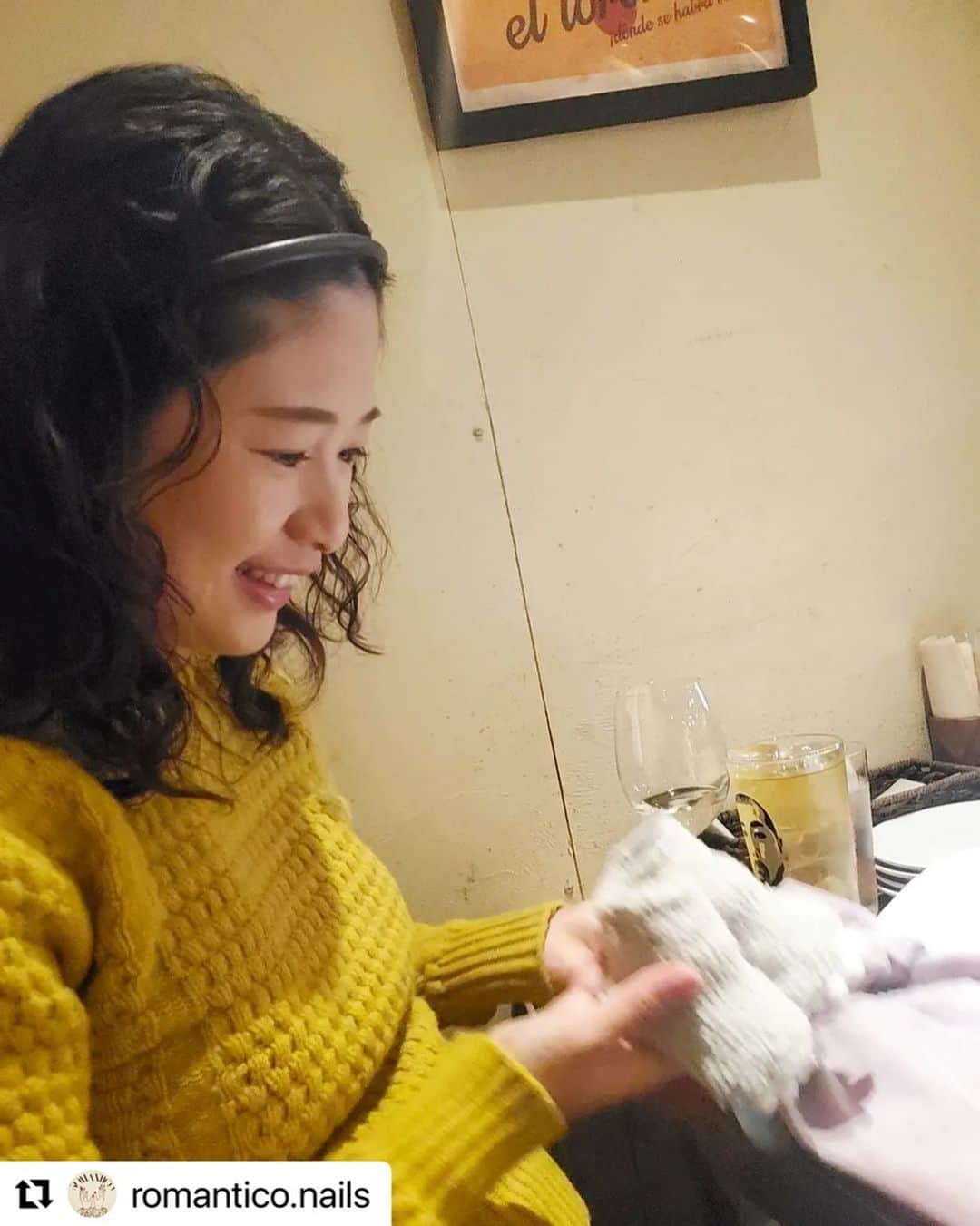 川上奈々美のインスタグラム：「#Repost  産後にみかちゃんに会ってハッピーネイルしてもらえるのがすっごい楽しみ💓💅  ご褒美ネイルを楽しみに頑張るね☺️💕   @romantico.nails with @use.repost ・・・ ⁡ ⁡なな実ちゃんがもうすぐママになる💓⁡⁡ ⁡ ⁡出会いはふらりとnailに来てくれたところからなの。 ⁡全裸監督に出演が決まったり、浅草ロック座でのnailをずっと任せてくれて、本当に目の前にいる彼女が色んなものを体当たりで生きてる姿をいつも魅せてもらってる。⁡⁡ ⁡⁡ ⁡くまちゃんはいつも人間を深く撮る写真家さんだと思っていて、愛深い大好きな女性。 ⁡⁡ ⁡久しぶりに会えて、⁡ ⁡くまちゃんが美味しいお店を予約してくれて、⁡ ⁡もう美味しいし、楽しいし、⁡⁡愛しかないし⁡、今年1番美味しい食事だった。 ⁡⁡ ⁡⁡もうすぐ産まれるBabyへのプレゼントは⁡- ̗̀🎁 ̖́- ⁡かいじゅう靴下にしたよ🦕🤍 ⁡⁡ ⁡ ⁡⁡@nanamikawakami ⁡ ⁡@kumacaux⁡ ⁡⁡  ⁡⁡ROMANTICOに来てくれる女性には、 ⁡みんな笑顔で🤗 綺麗で、自信をもってHappyでいてほしいと思ってる⁡🌹⁡⁡ ⁡今ついているnailには全てそんな思いを中にいれております🪄 ⁡ 🤍🎄𝑀𝑒𝑟𝑟𝑦 𝐶ℎ𝑟𝑖𝑠𝑡𝑚𝑎𝑠🎄🤍 ⁡⁡ ⁡ ⁡#ROMANTICO  #romanticonails  #nail #nails  ⁡#渋谷ネイルサロン#奥渋ネイルサロン ⁡#代々木公園ネイルサロン #代々木公園ネイル  #代々木公園⁡ ⁡#代々木上原ネイル⁡  #代々木上原 ⁡」