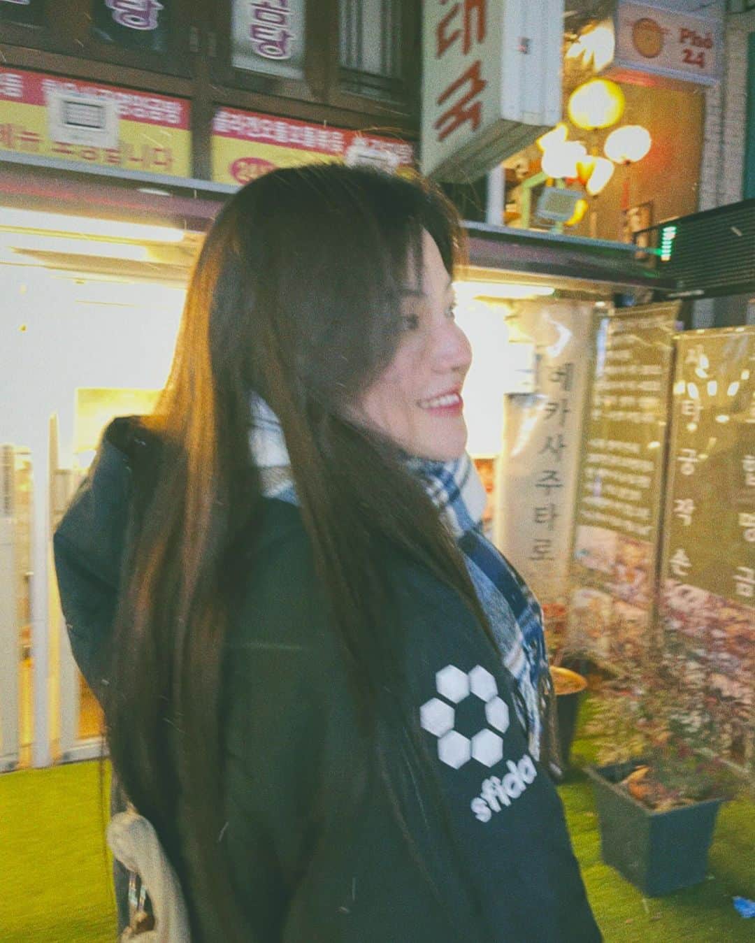 大熊李さんのインスタグラム写真 - (大熊李Instagram)「・ ・ ・ ・ メリクリマス🫣❄️🤍 ・ ・ ・ #韓国 #メリクリ #his_kansai  #merrychristmas #🎄」12月25日 22時09分 - sumomo_bear6