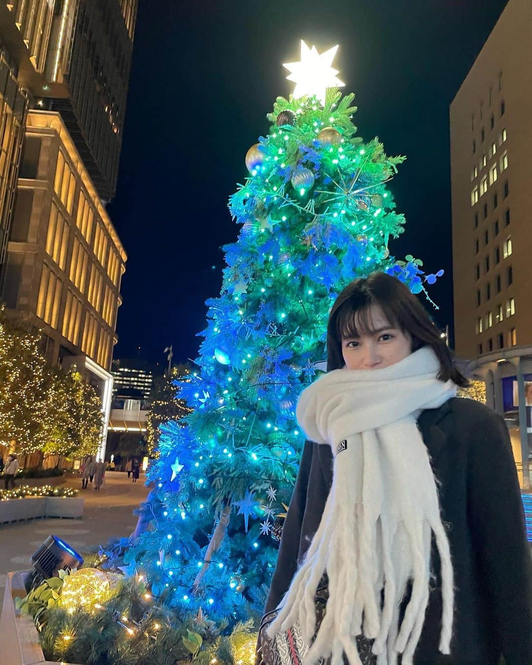 井頭愛海のインスタグラム：「. 𝐌𝐞𝐫𝐫𝐲 𝐂𝐡𝐫𝐢𝐬𝐭𝐦𝐚𝐬🎅🏻🎄 みほちゃんとっ☺︎‬ みなさん素敵なクリスマスを〜！」