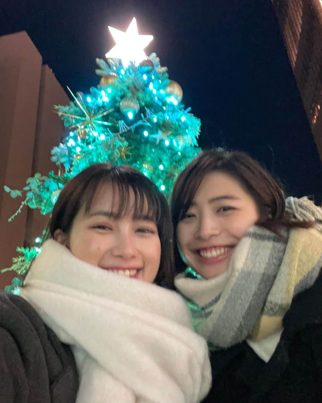 井頭愛海さんのインスタグラム写真 - (井頭愛海Instagram)「. 𝐌𝐞𝐫𝐫𝐲 𝐂𝐡𝐫𝐢𝐬𝐭𝐦𝐚𝐬🎅🏻🎄 みほちゃんとっ☺︎‬ みなさん素敵なクリスマスを〜！」12月25日 22時35分 - manamiigashira_official