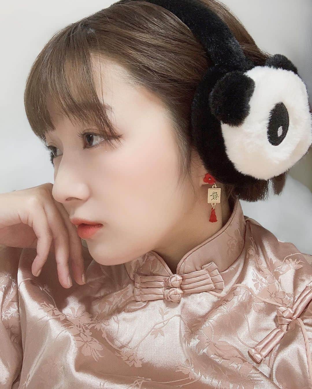 むぎさんのインスタグラム写真 - (むぎInstagram)「チャイナアドバイス #チャイナ服 #🐼 #cosplay #クリスマス」12月25日 15時15分 - mugiusagi