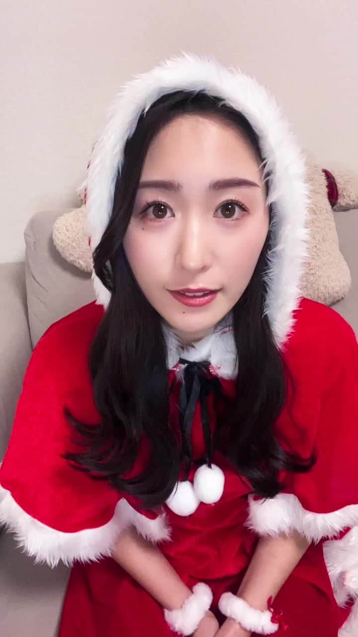 三輪晴香のインスタグラム：「メリークリスマス🎅🎄 私からのサプライズプレゼントになりましたか？🎁」