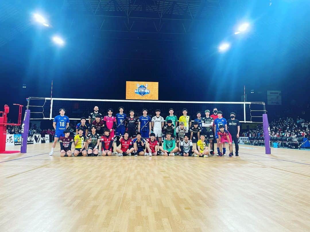 山内晶大のインスタグラム：「. . . All star game 2022 & Merry Christmas🎄🎅🎁 . . . #allstargame  #merrychristmas  #panasonicpanthers」