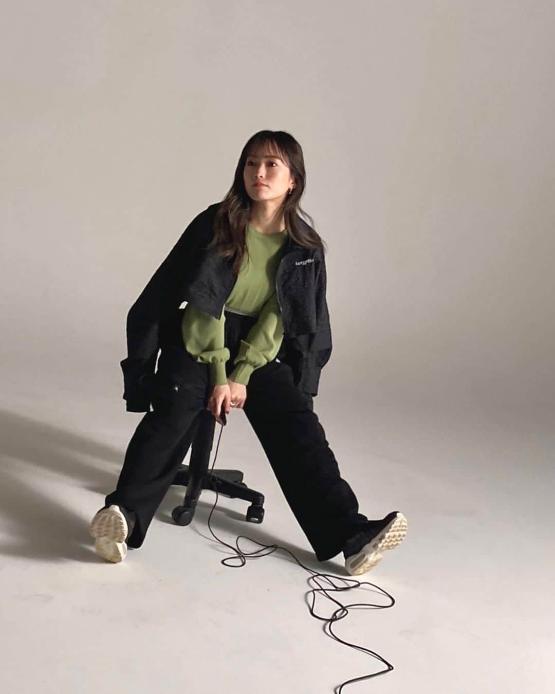 のインスタグラム：「. smart2月号発売中です...🎅🎄🔔✨ ⁡ ただいま🥺😭」