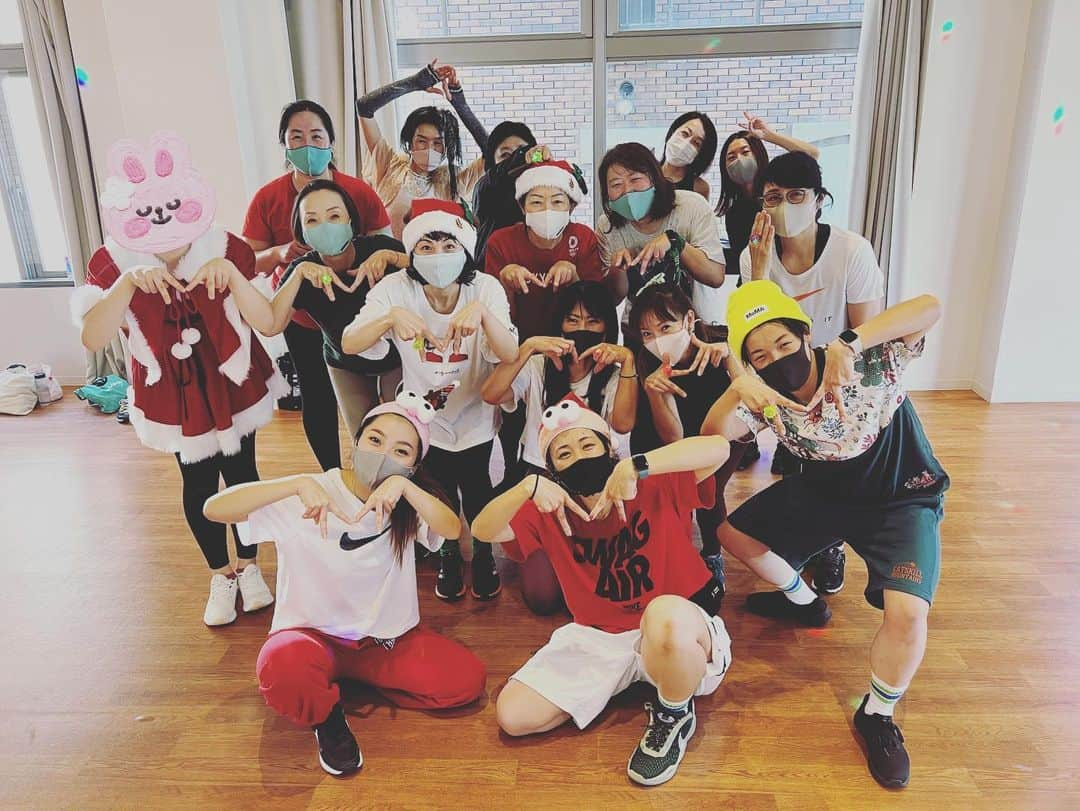 メガロス河原町三条店のインスタグラム：「. 💞感謝イベント第2弾②💞 ⁡ 12/23～12/28は感謝イベント第2弾を開催🥳 ご参加いただいた皆様、ありがとうございました♡ ⁡ 先程の投稿に引き続き、 前半戦の写真を投稿します📷💕 ⁡ 残りのイベントも楽しめるように…疲れた身体には休養と栄養もお忘れなく🥱🍚 ⁡ #おおきにルフレ河原町三条」