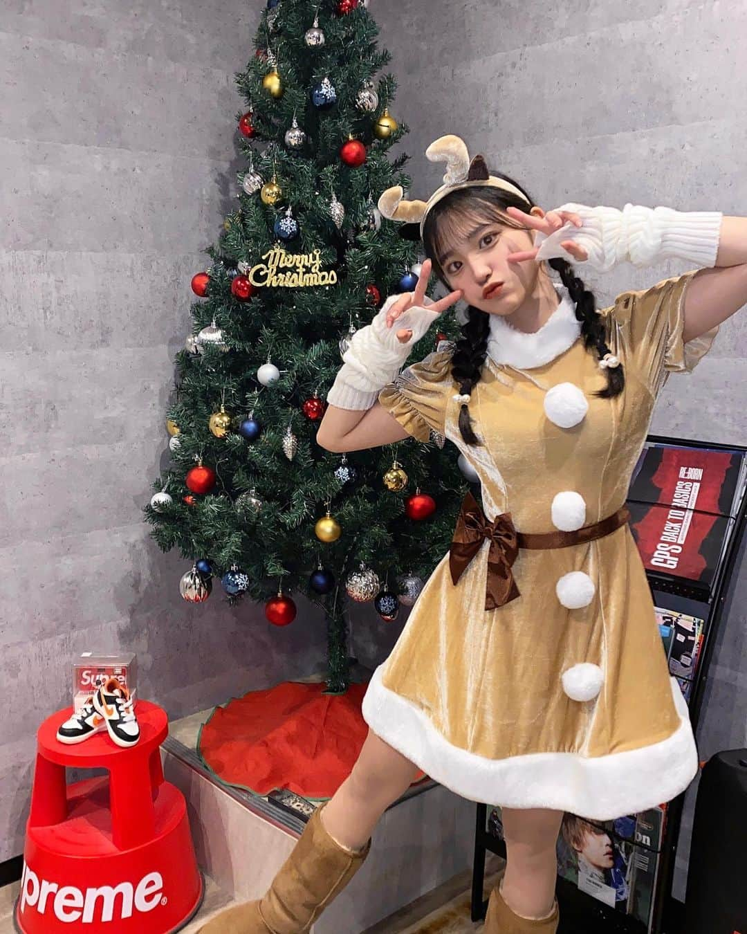 柳澤杏さんのインスタグラム写真 - (柳澤杏Instagram)「今年もたくさんお世話になった @gp_studio_ 🎄  #gp #gpSTUDIO #今日好き #今日好きになりました  #ダナン編 #柳澤杏#christmas」12月25日 20時32分 - an_yngsw