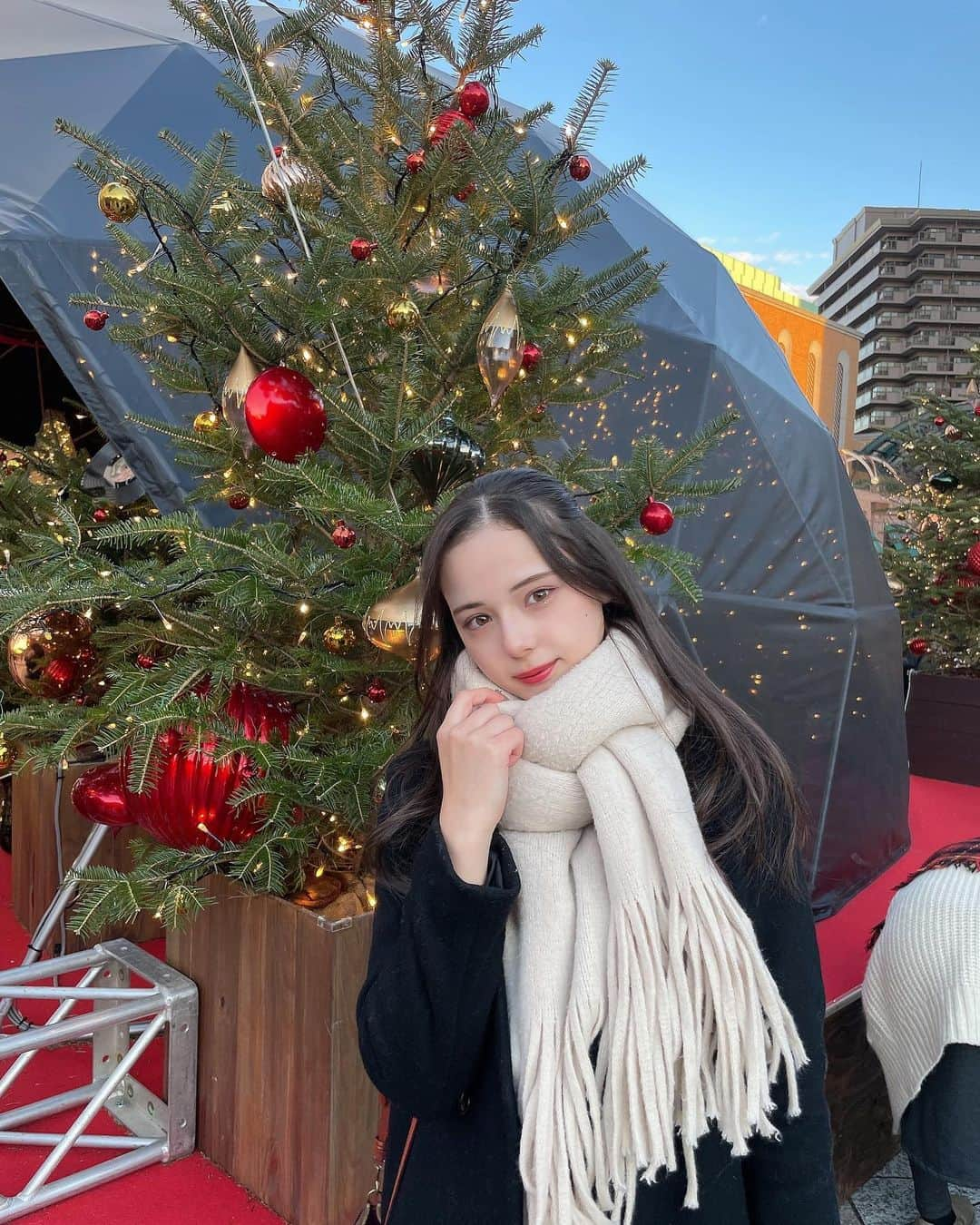 稲垣姫菜のインスタグラム：「_ 𝑴𝒆𝒓𝒓𝒚 𝑪𝒉𝒓𝒊𝒔𝒕𝒎𝒂𝒔🎄🎁 ・ ・ ・ #クリスマス #クリスマスツリー #イルミネーション #恵比寿ガーデンプレイス #ウェスティンホテル東京 #christmas #christmastree #illumination #ebisugardenplace #thewestintokyo」