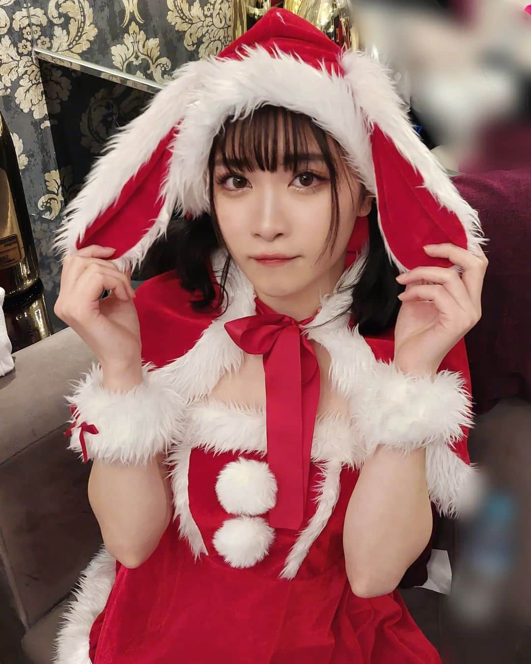 五十嵐早香のインスタグラム：「Merry Christmas!!🎄🐰⁡ ⁡今年のプレゼントはうさぎです🎀」