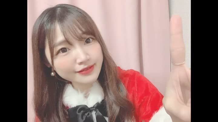 Riicoのインスタグラム：「🎅🏻🎄🎁 こちらにも残しておくね🫶🏻 ストーリー沢山いいねくれて ありがとう🥹 メリクリ〜〜！🤶🏻🤍  #可愛くてごめん 曲のタイトルと言えど恐ろしいハッシュタグだ…ㅎㅎ」