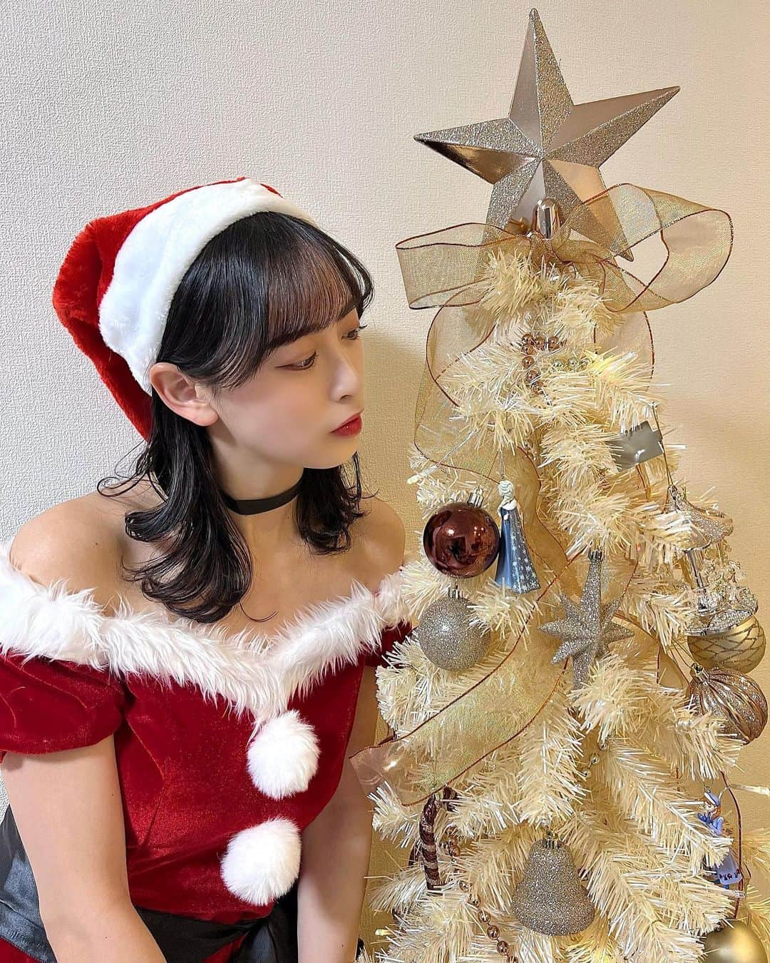 大槻りこさんのインスタグラム写真 - (大槻りこInstagram)「◌𓈒𓐍‪‪🎄 𝕄𝕖𝕣𝕣𝕪 ℂ𝕙𝕣𝕚𝕤𝕥𝕞𝕒𝕤 🎄𓈒 𓂂𓏸  サンタクロースとの甘い聖なる夜. ໋☪︎ プレゼントは届いたかな？  . #instagood #fyp #foryou #selfie  #merrychristmas #happyholidays  #サンタクロース」12月25日 23時09分 - riko_ohtsuki