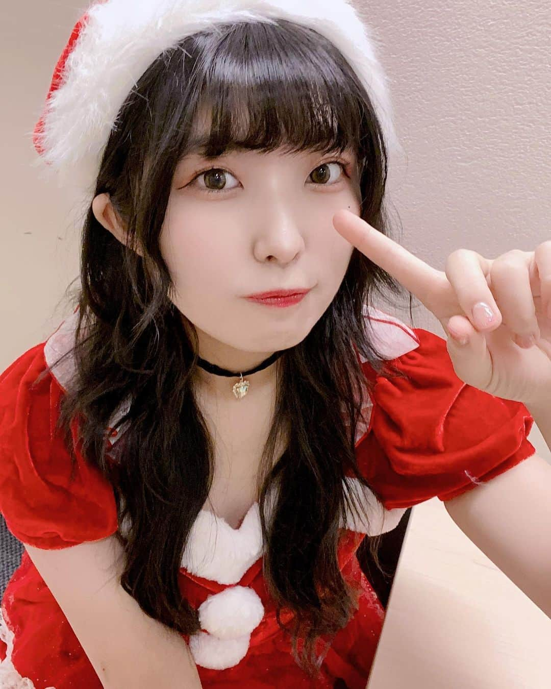 東雲れいかさんのインスタグラム写真 - (東雲れいかInstagram)「. #merrychristmas 🎄 What did you ask Santa for? . . . . . . . みんなは、サンタさんに何をお願いしたの？ . . . . #xmas #merryxmas🎄 #cosplay #japanesegirl #japanesemakeup #santaclaus」12月26日 0時03分 - raychel.6