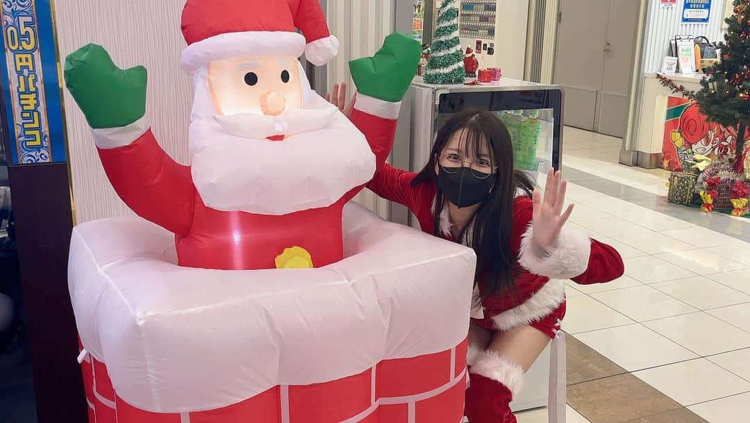 國井紫苑さんのインスタグラム写真 - (國井紫苑Instagram)「クリスマスはパチンコ屋さんにいました」12月26日 1時39分 - ciopiiiii