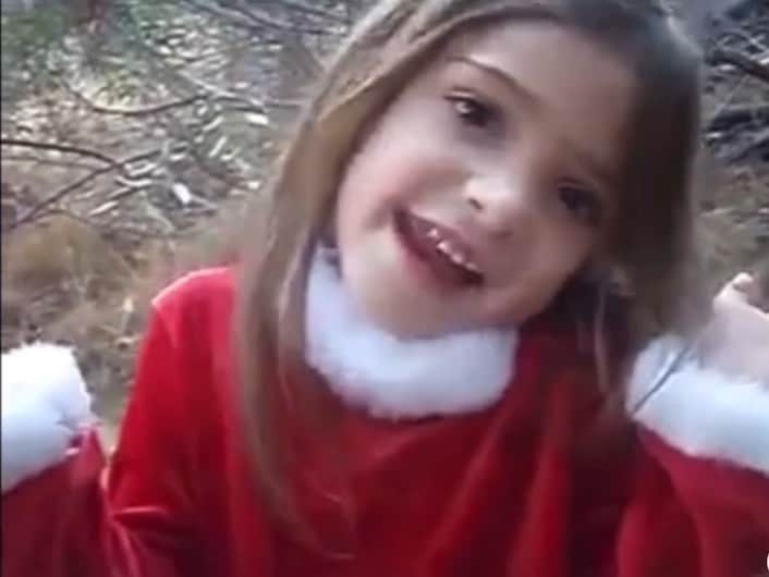 ルナ・ブライズ・ボイドのインスタグラム：「merry christmas」