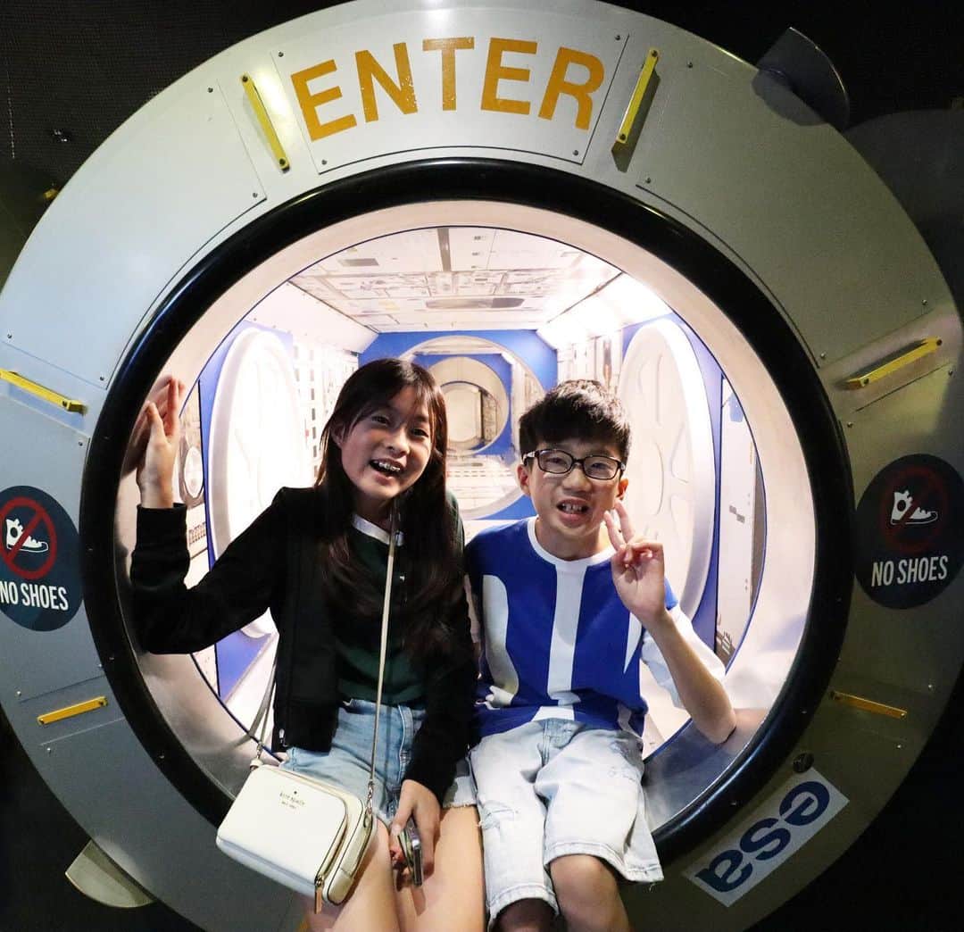 かほせいチャンネルのインスタグラム：「🚀💫😁」
