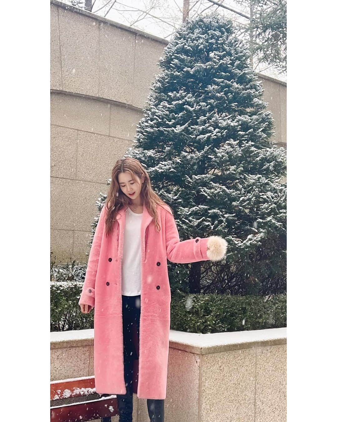 イ・ダヘさんのインスタグラム写真 - (イ・ダヘInstagram)「늦었지만 #메리크리스마스 🎄」12月26日 15時18分 - leedahey4eva