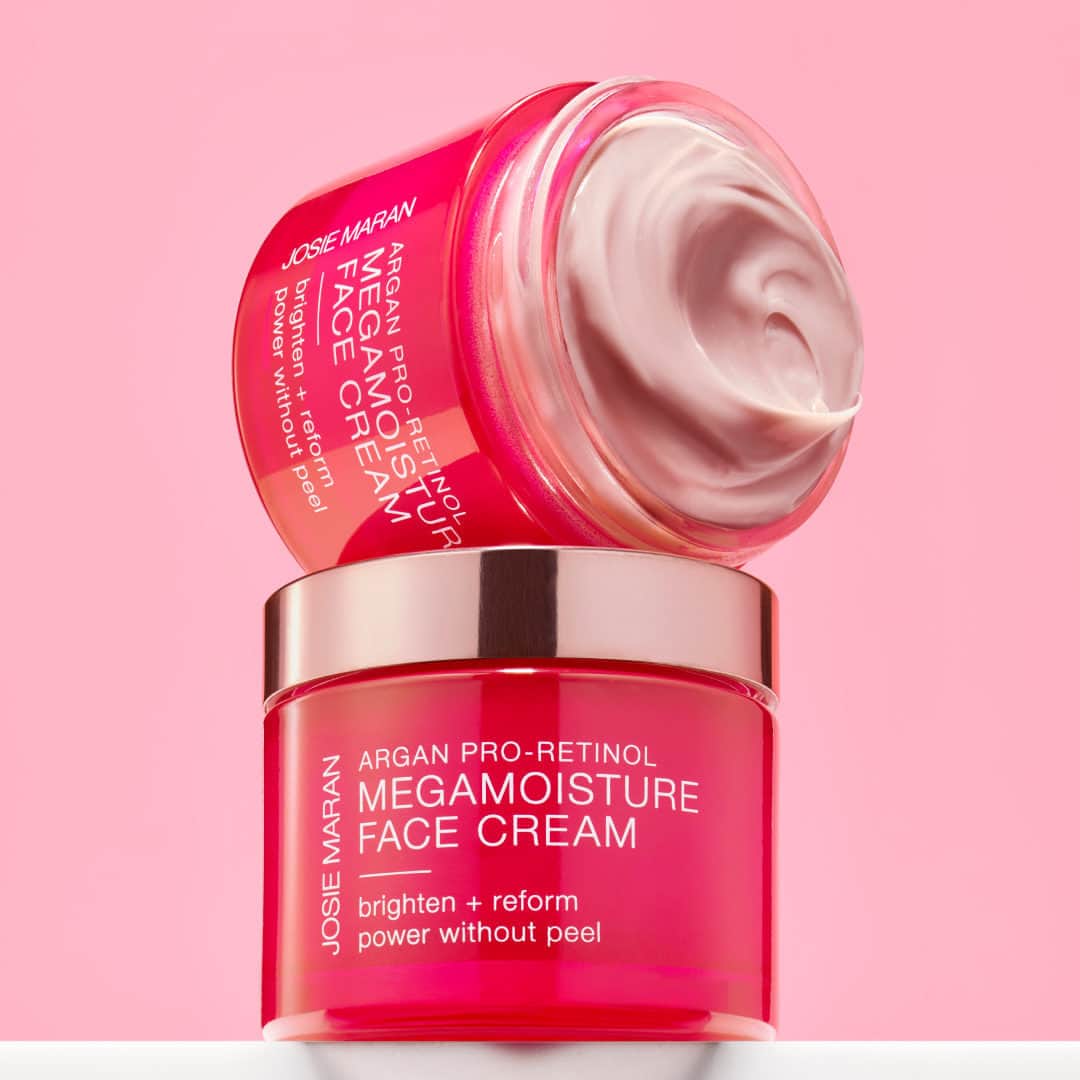 ジョジー・マランのインスタグラム：「⚡NEW⚡ Moisturize like a retinol pro! Introducing Pro-Retinol Megamoisture Face Cream, the newest member of the Pro-Retinol family.  💗 A mega-wrinkle-smoothing, mega-hydrating, and 100% non-irritating power cream that improves the look of firmness, fine lines and wrinkles, pores, texture, and dullness 💗 Powered by a fusion of wrinkle-smoothing Pro-Retinol & biomimetic 100% Pure Argan Oil for a super effective and *never* irritating experience 💗 Contains over 30 moisturizing ingredients, including sodium hyaluronate (hyaluronic acid’s smaller form that delivers deeper hydration)  💗 Fruit pulp extracts stimulate cellular turnover for brighter skin  💗 A fluffy soufflé texture that cocoons the active ingredients on your skin for faster, more powerful results   Dropping on 12/29 at josiemaran.com, @sephora, and @ultabeauty」