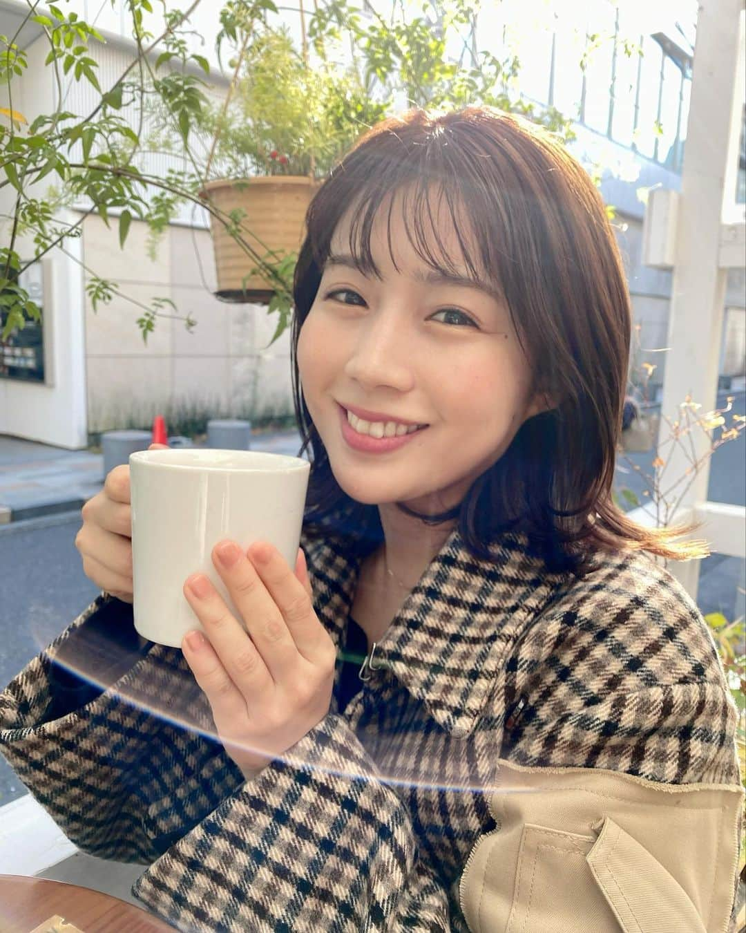 田中萌さんのインスタグラム写真 - (田中萌Instagram)「* 母とカフェへ☕️ お天気よかった🙌  今日よる9時〜は#アベプラ です💙 まだまだ働くみなさまがんばりましょう🥹  #cafe#cafelatte」12月26日 18時32分 - moetanaka_ex