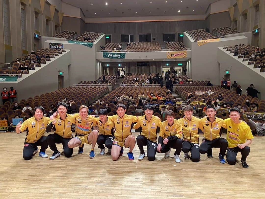 鄭栄植さんのインスタグラム写真 - (鄭栄植Instagram)「일본 T league 3년만에 다시 만난 좋은 동료들과  환영 해주신 팬분들 덕분에 너무 즐거웠어요 감사합니다😄 연말 잘 보내고 내년에 또 만나요💪ありがとうございます😊」12月26日 19時23分 - jeoung_youngsik