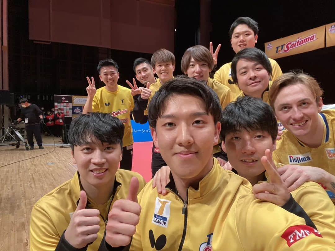 鄭栄植のインスタグラム：「일본 T league 3년만에 다시 만난 좋은 동료들과  환영 해주신 팬분들 덕분에 너무 즐거웠어요 감사합니다😄 연말 잘 보내고 내년에 또 만나요💪ありがとうございます😊」