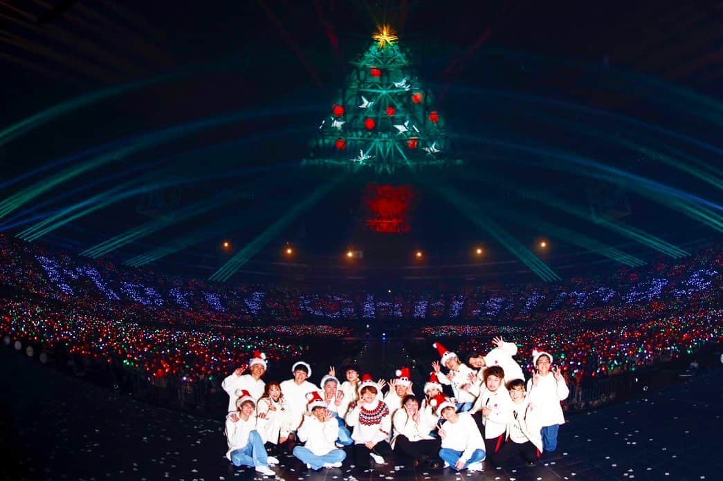 Kazuki Hamamotoのインスタグラム：「#nissyentertainment  福岡最高でした🎅 来年も楽しみー！！ ツアーの裏側カズキのタネで撮ってたりしちゃってたりして、、🤫」
